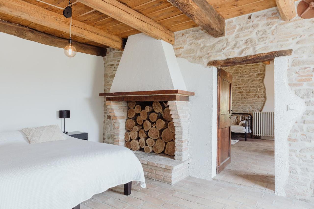 Agriturismo Qui Voglio Monte Roberto Εξωτερικό φωτογραφία