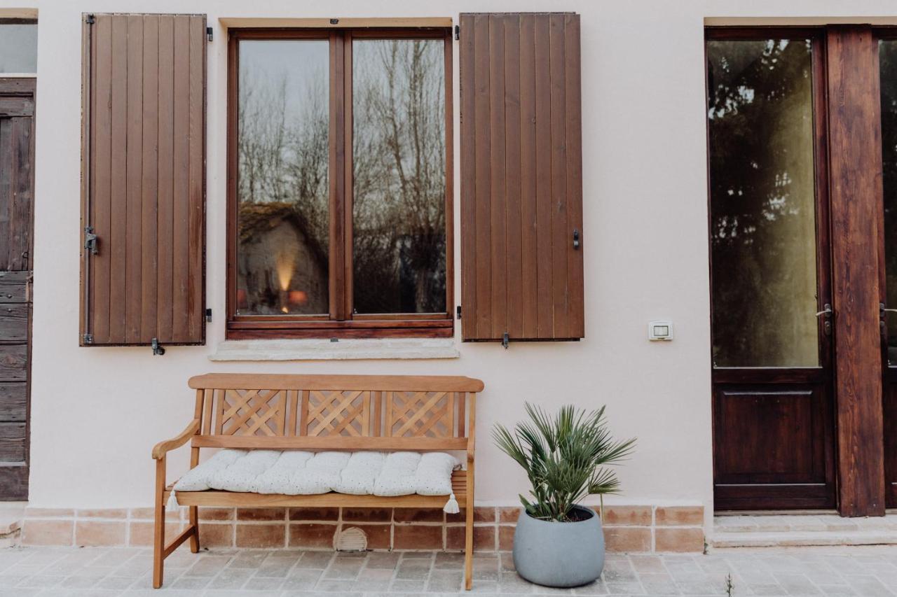 Agriturismo Qui Voglio Monte Roberto Εξωτερικό φωτογραφία