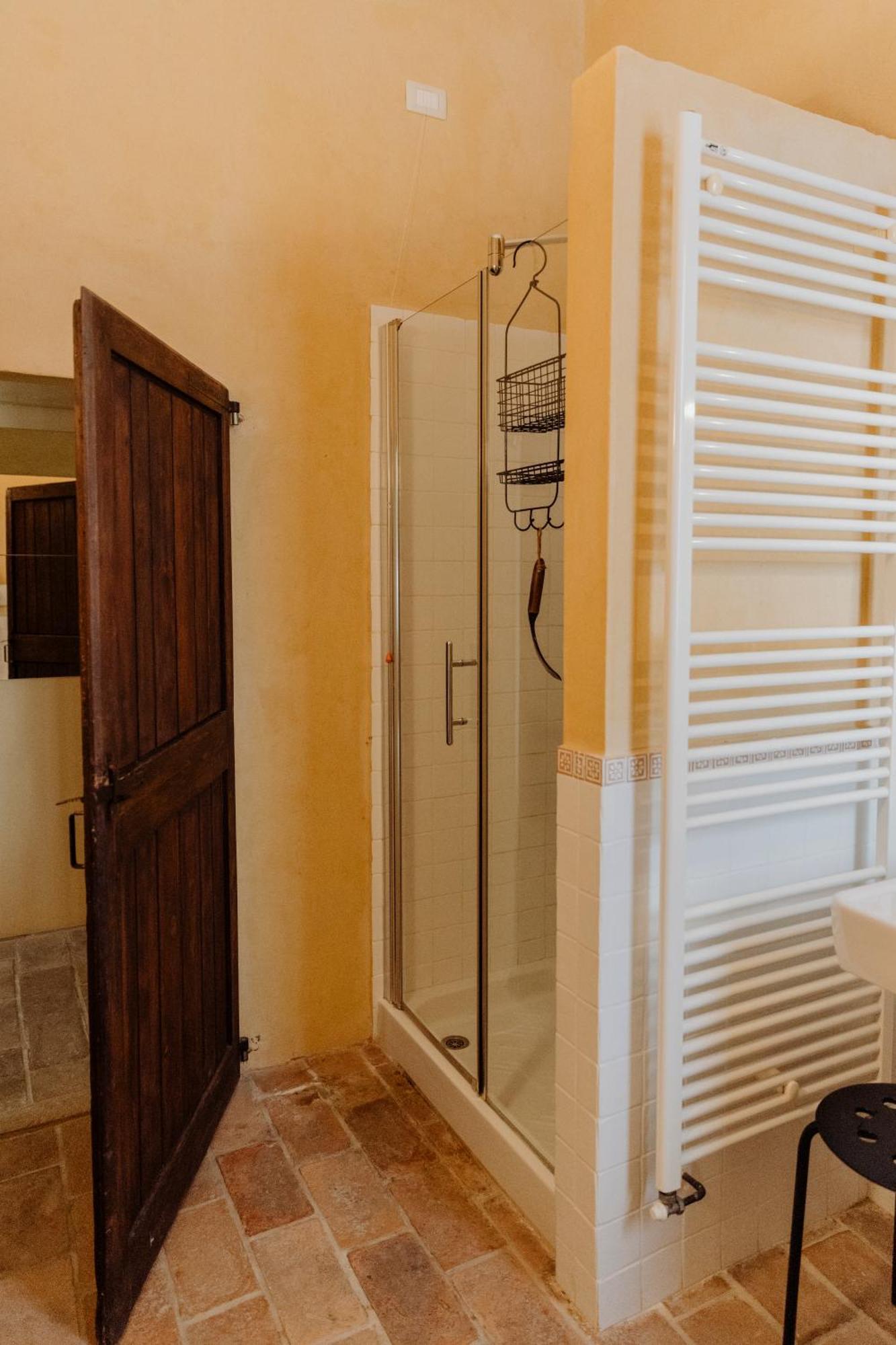 Agriturismo Qui Voglio Monte Roberto Εξωτερικό φωτογραφία